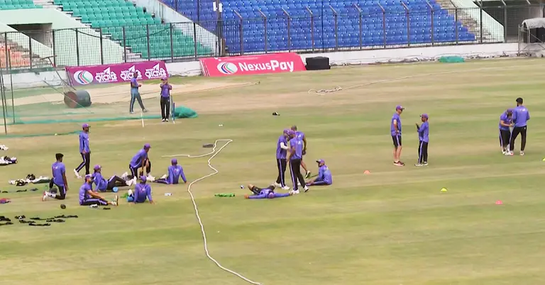 ম্যাচের আগে অনুশীলনে ক্রিকেটাররা